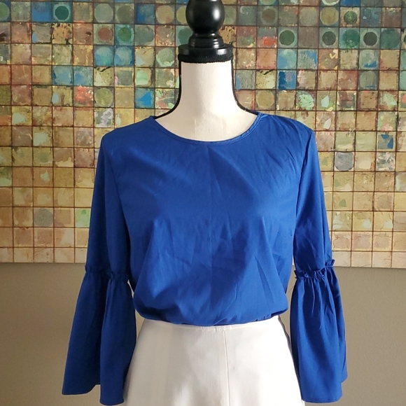 Flattering Cream Fit & Flare Skirt w/ Free Top - Picture 3 of 11